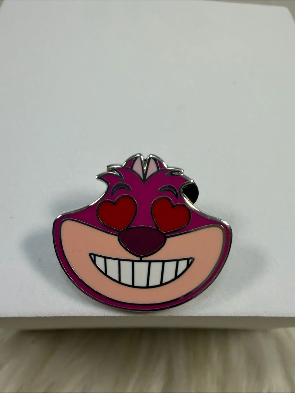 💙3/$20💙 DISNEY 3Pink Cheshire Cat Enamel Pin with Heart Eyes